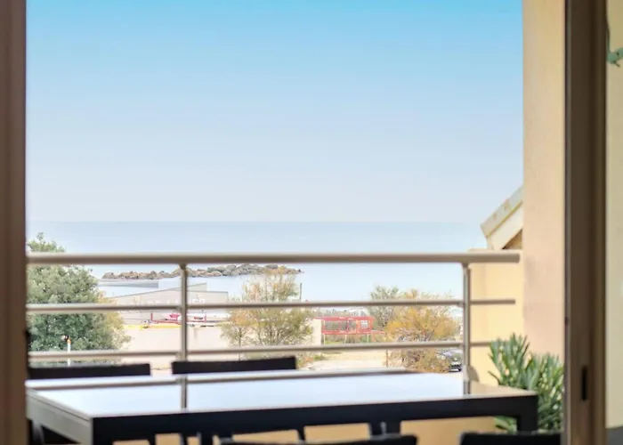 L'escale Du Port - 4 Stars - Sea View - Parking Apartament