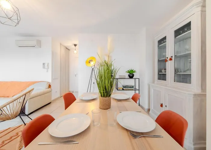 L'escale Du Port - 4 Stars - Sea View - Parking דירה